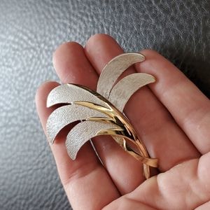 VTG Pastelli brooch